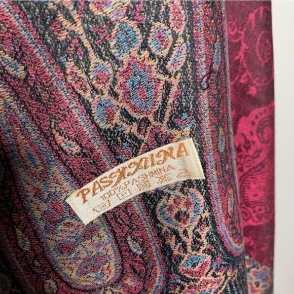 Gorgeous Burgundy Multicolor Pashmina - Picture 6 of 7